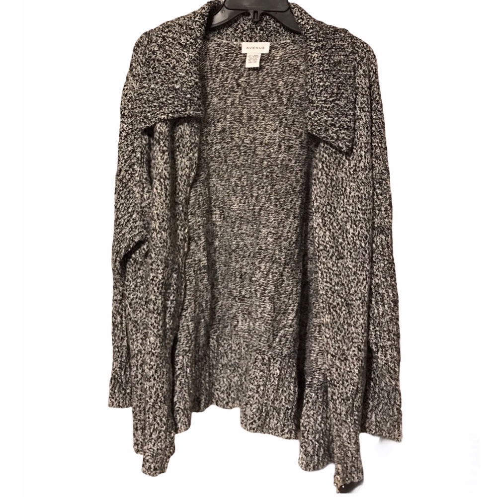 AVENUE Plus Size 26/28 Knit Black, White Sweater